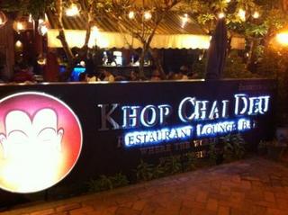 khop chai deu.jpg